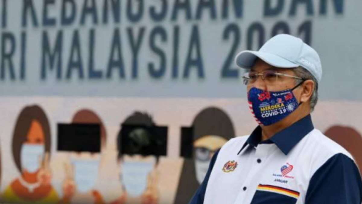 Sambutan Hari Kebangsaan Tetap Dijayakan Sebaik Mungkin – Annuar