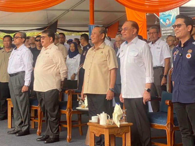 Kerajaan Akan Perinci Syarat Kemasukan Pelajar UEC, Tahfiz Ke Universiti –&nbsp;PM